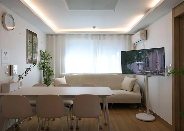 Hongdae T House * Seoul