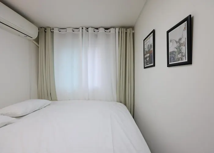 Hongdae T House